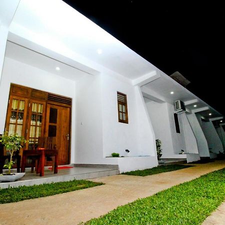 Sirisara Holiday Resort Anuradhapura Luaran gambar